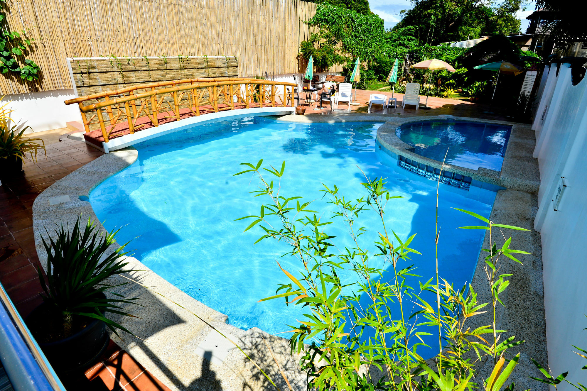 Zen Station 2 Main Road Hotel 2*